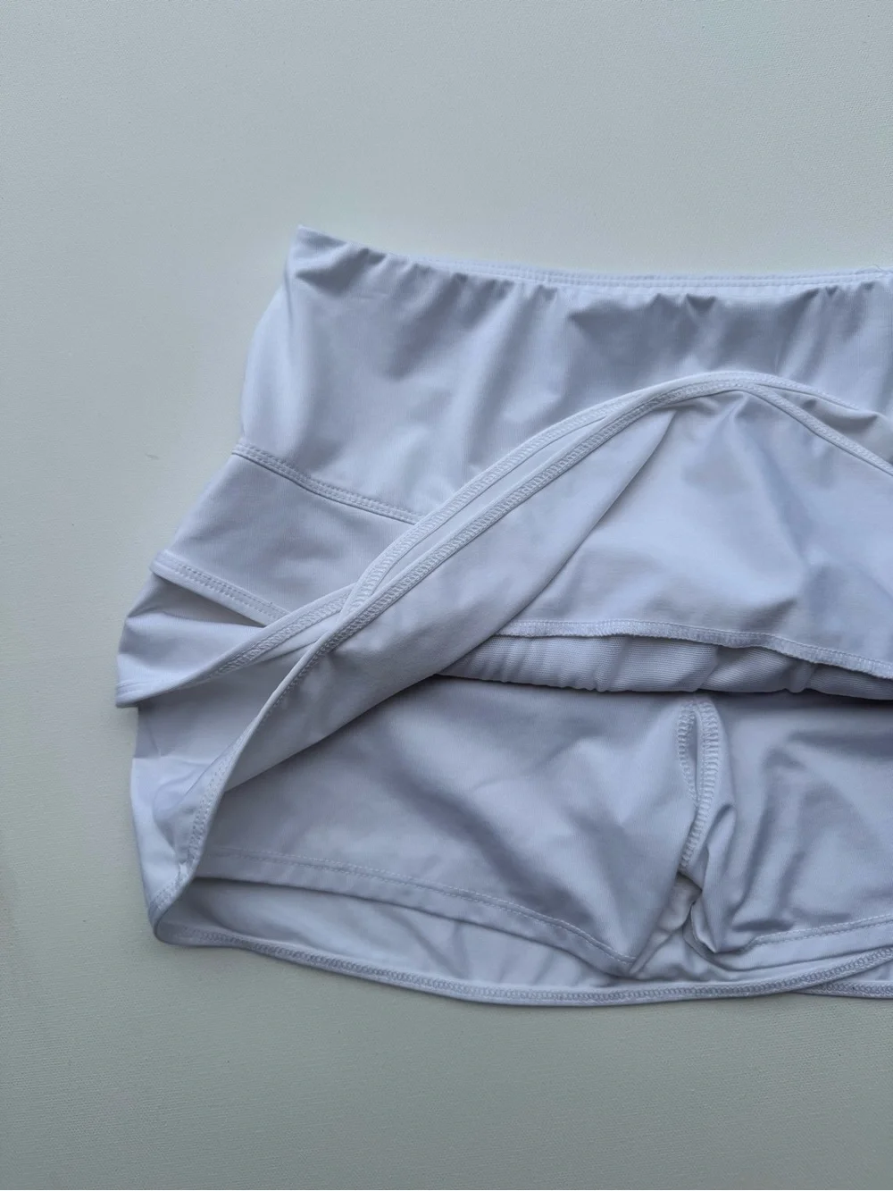 Lucky in‎ Love White Scallop Mini Skirt with Shorts, Size M